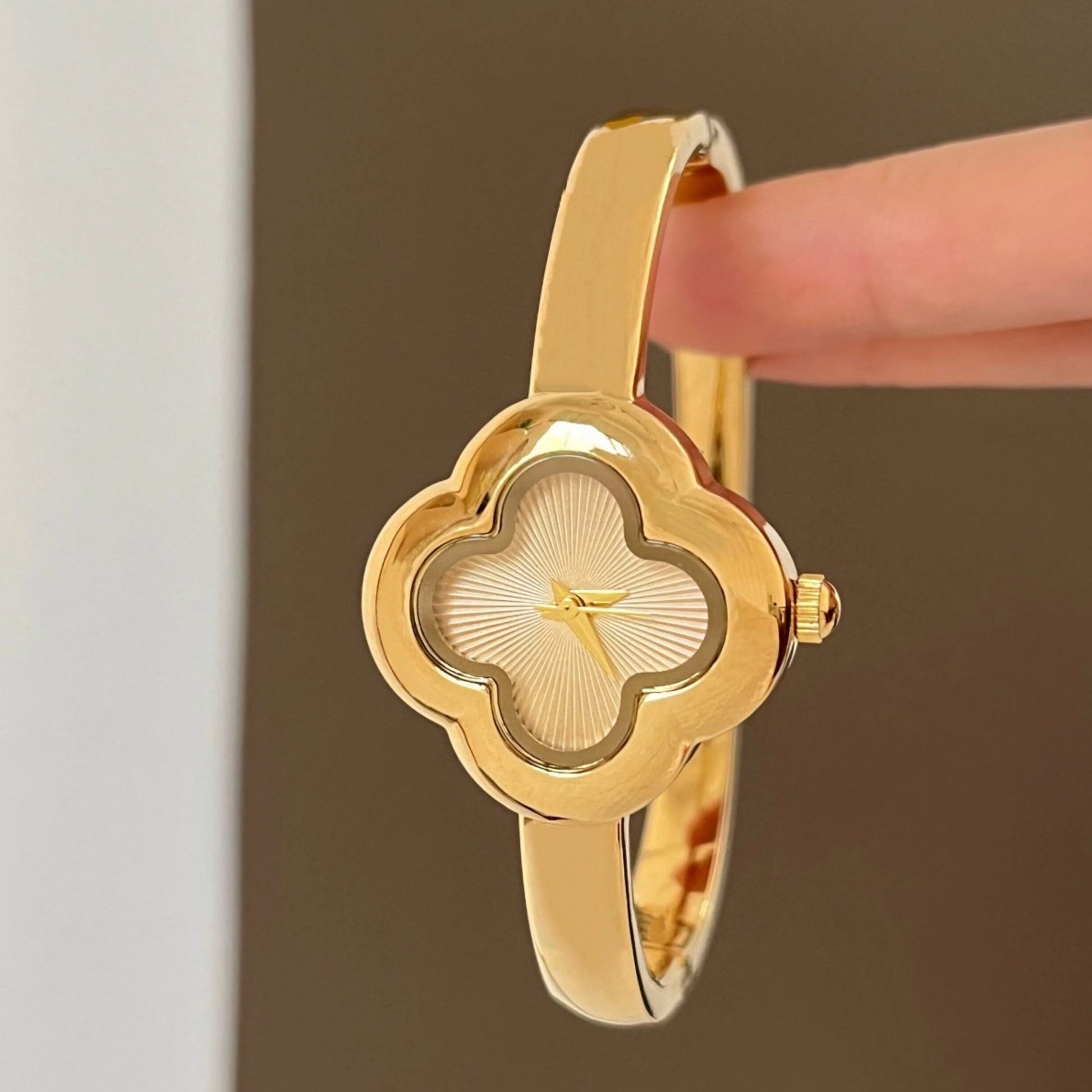 Clover Bracelet Watch [0CQSSPEV]