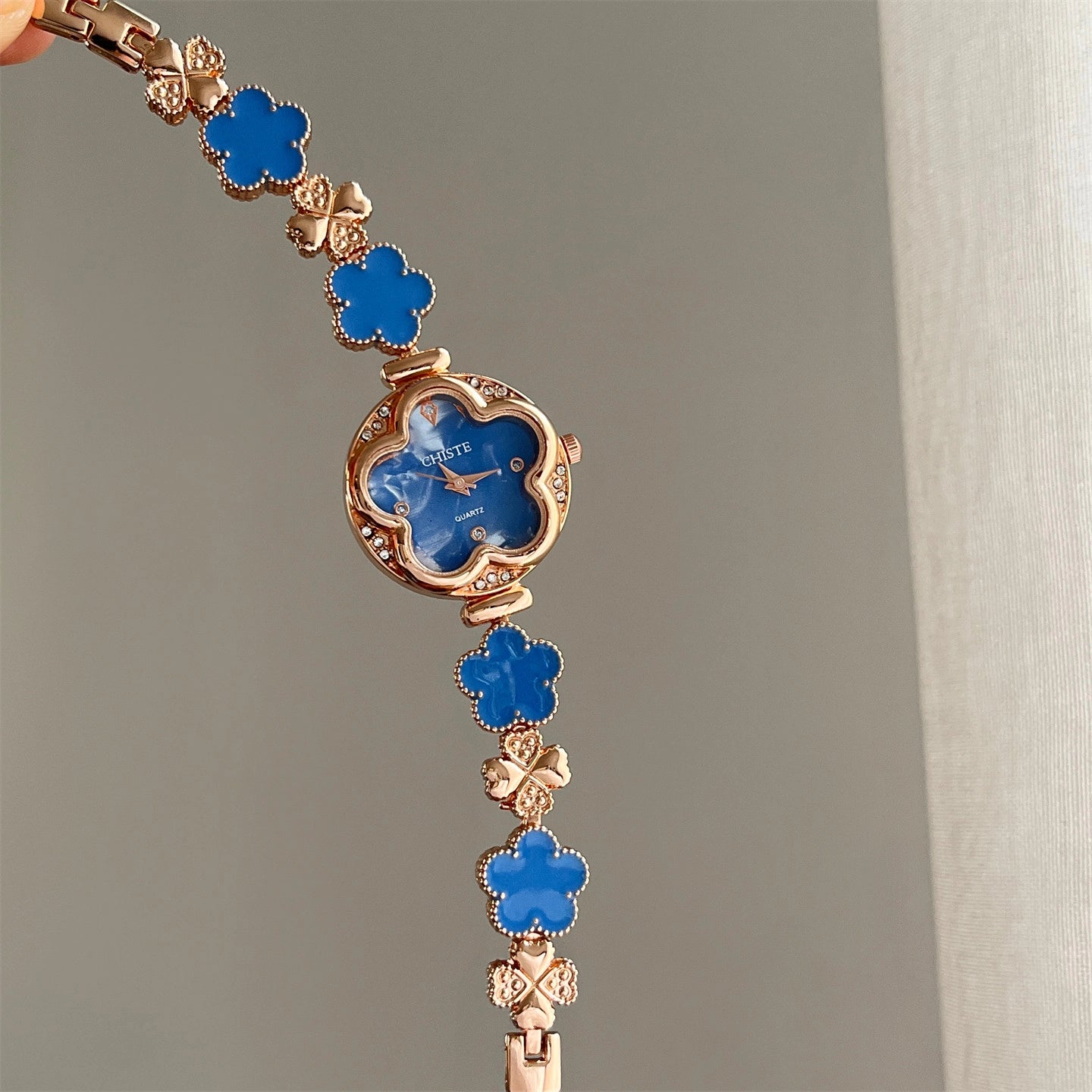 Clover Bracelet Watch [NF00ISN2]