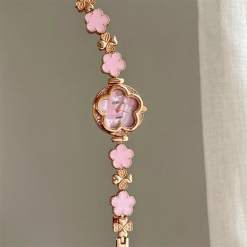 Clover Bracelet Watch [6E6U1X13]