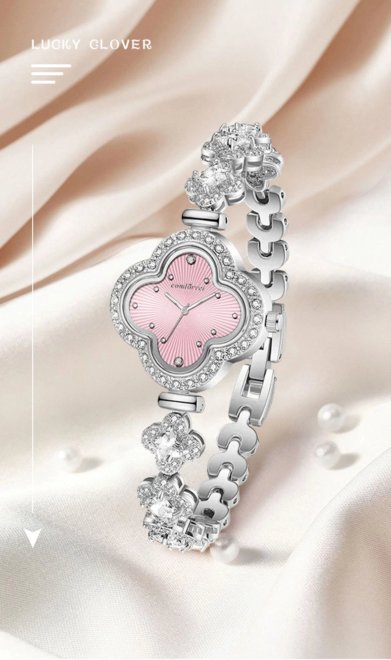 Clover Detail Bracelet Watch [H77W1QAK]