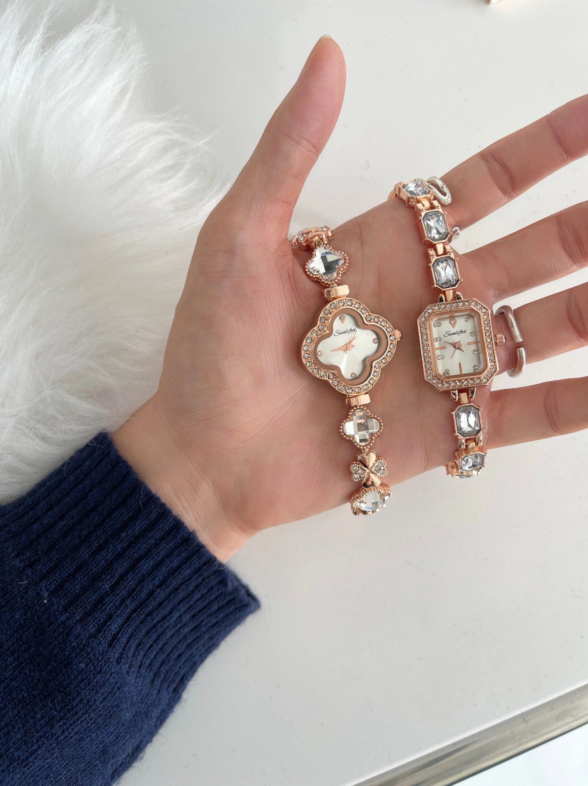 Clover Dial Bracelet Watch [V2TGDXQP]