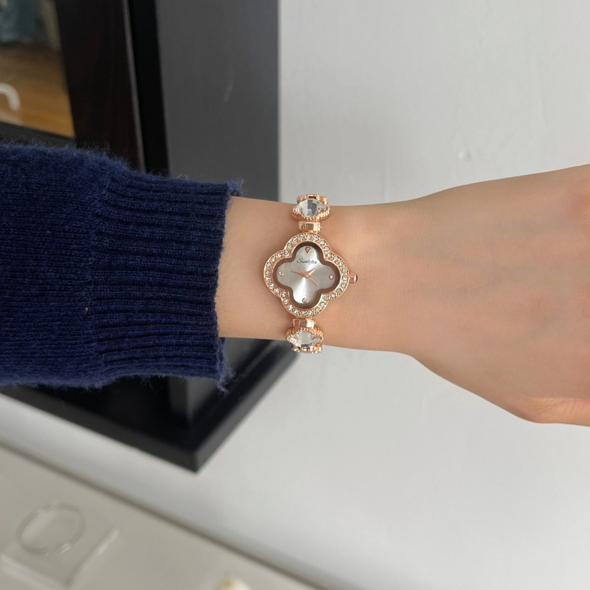 Clover Dial Bracelet Watch [YS03AMG4]