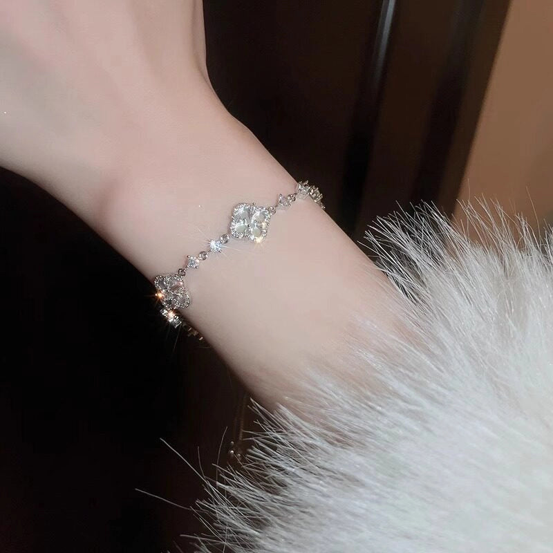 Clover Flower Adjustable Silver Bracelet [4IONQNK0]