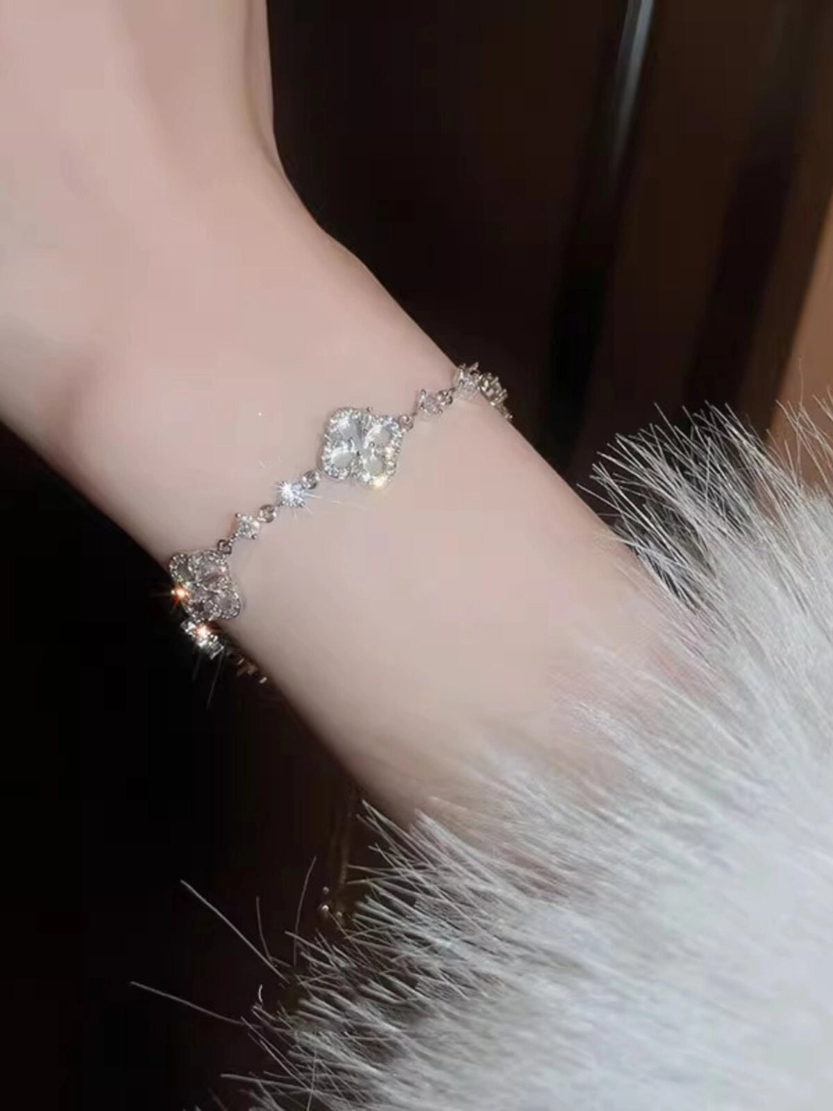 Clover Flower Adjustable Silver Bracelet [9MI23XKA]