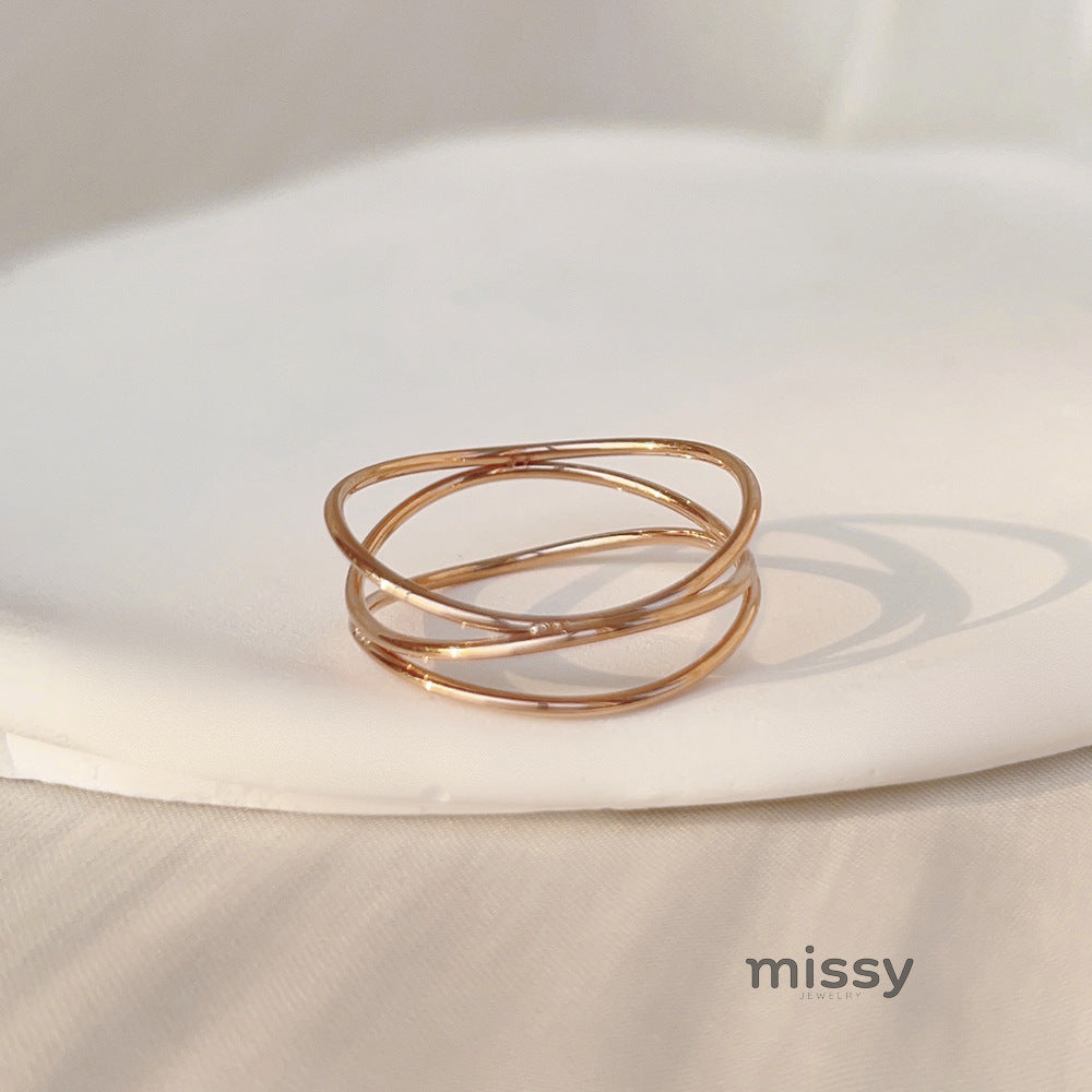 Codi Interwoven Layered Ring [9Q3V2U8N]