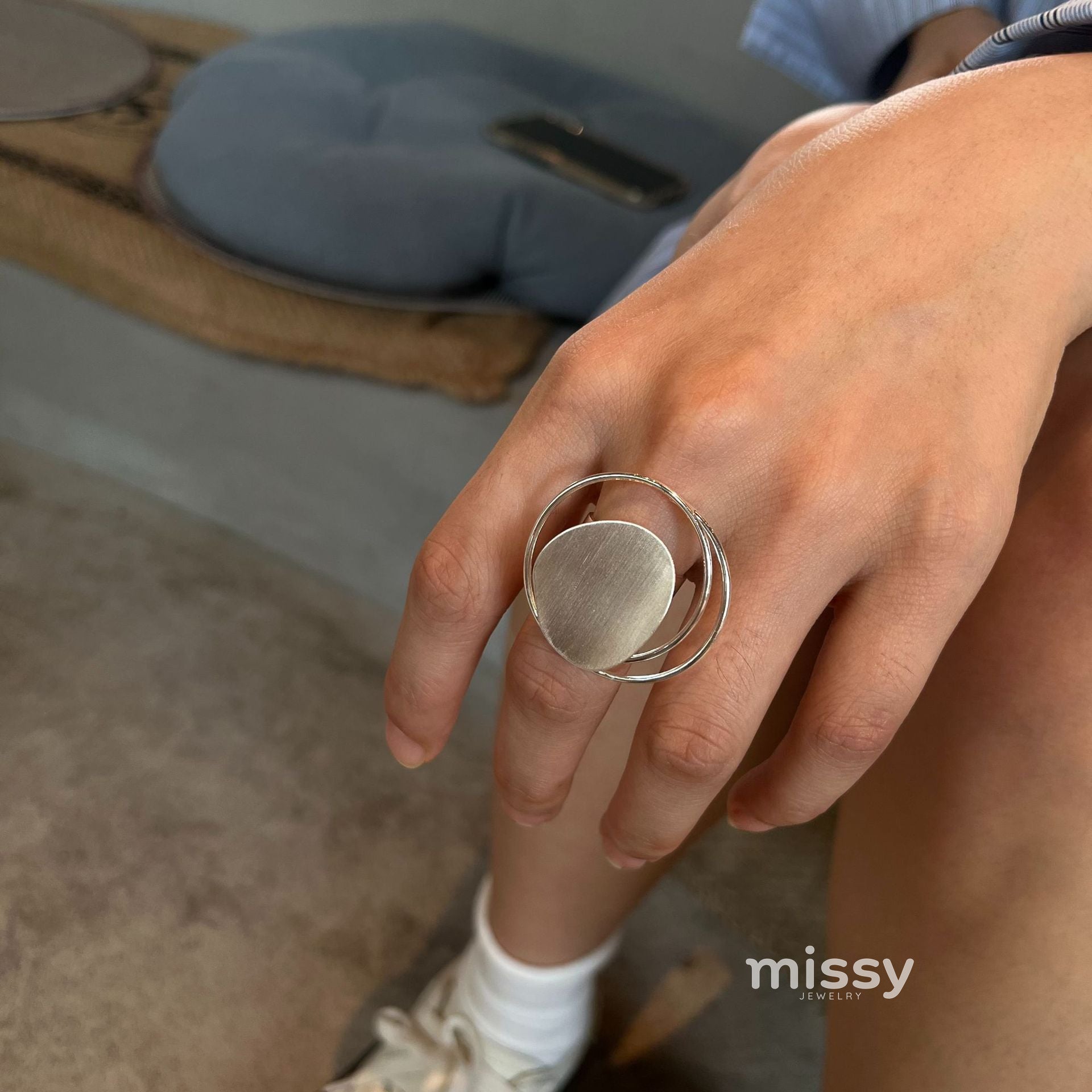 Colleen Brushed Statement Ring [8XIQEX31]