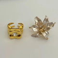 Contrasting Flower Ring [6NZVWFHO]