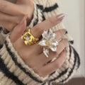 Contrasting Flower Ring [8M7EFZO5]