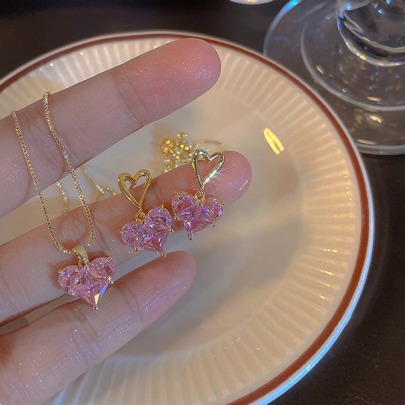 Coraline Zircon Heart Necklace [DE8AKLMK]