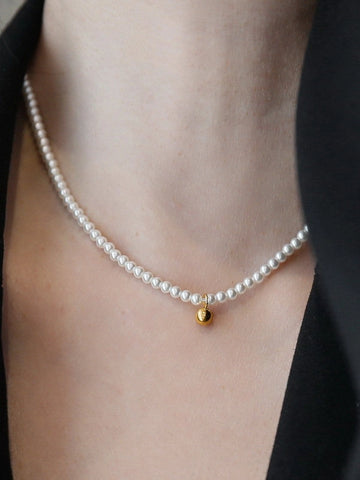 Crystal Pearl and Gold Ball Necklace [02WG0OYG]