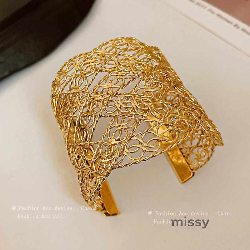Cyra Statement Cuff Bracelet [HQU80CZZ]