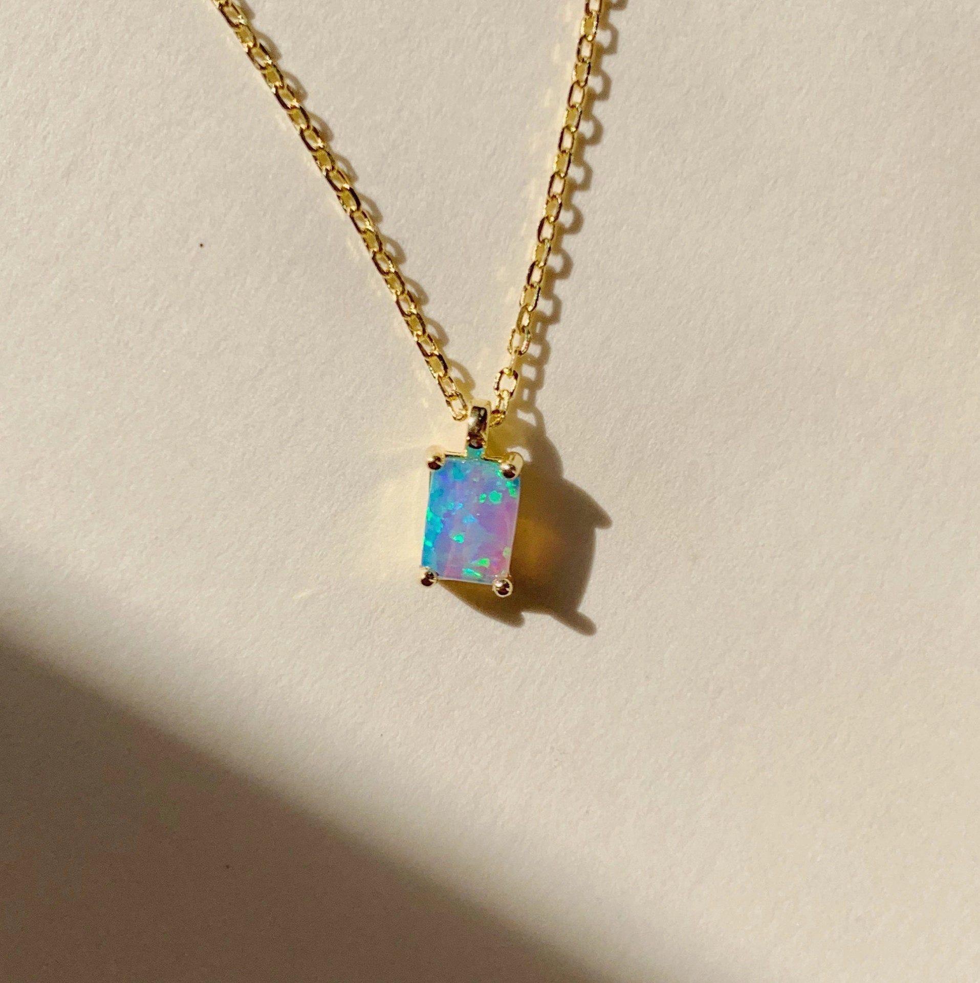 Dainty Birthstone Pendant Necklace [U7Q92UMW]
