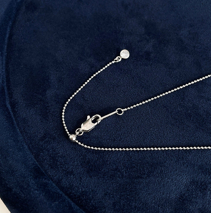 Dainty Cross Pendant Choker Necklace [Y1DA4D6J]