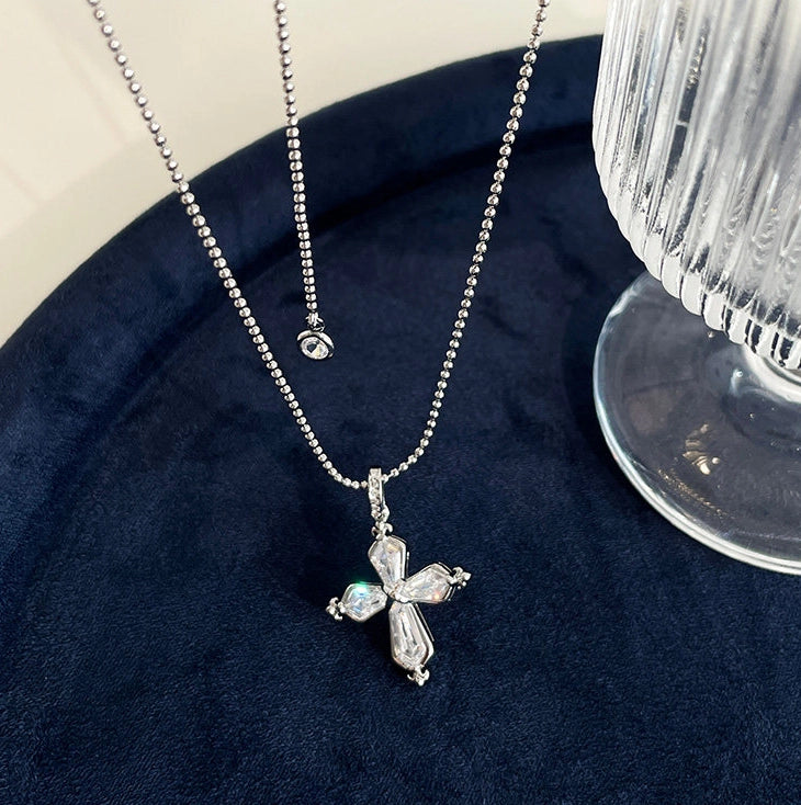 Dainty Cross Pendant Choker Necklace [OYFV5FM7]