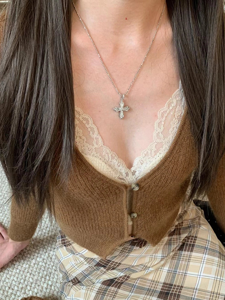 Dainty Cross Pendant Choker Necklace [11ZZS83L]
