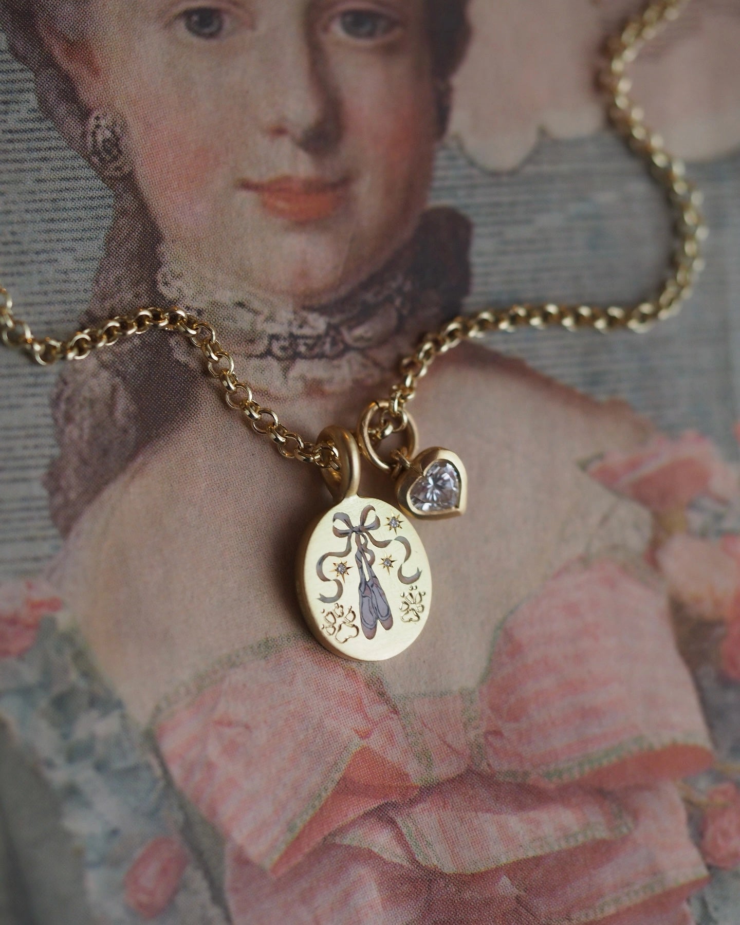 Dainty Floral and Heart Pendant Necklace [3AUT4AOX]