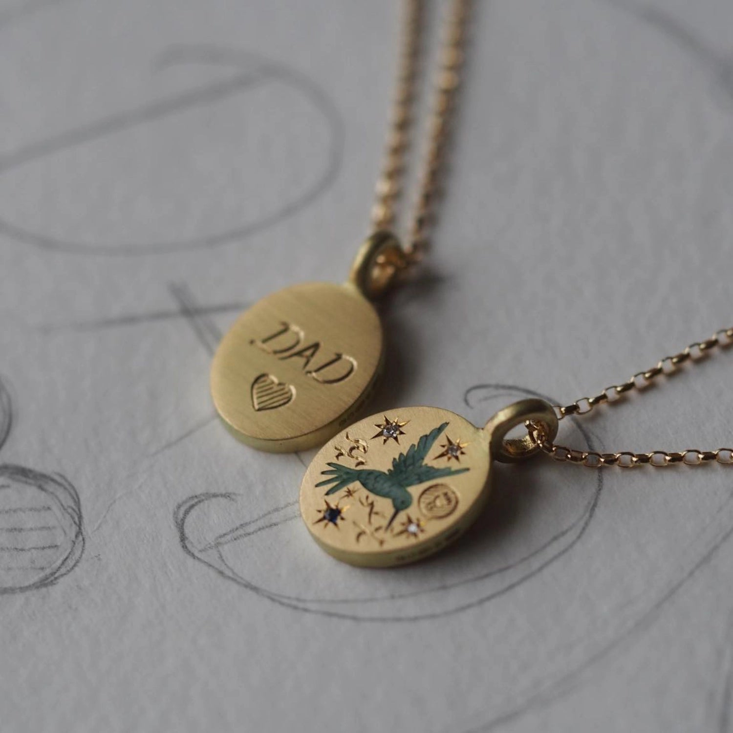Dainty Floral Pendant Necklace [4NKI6VFZ]