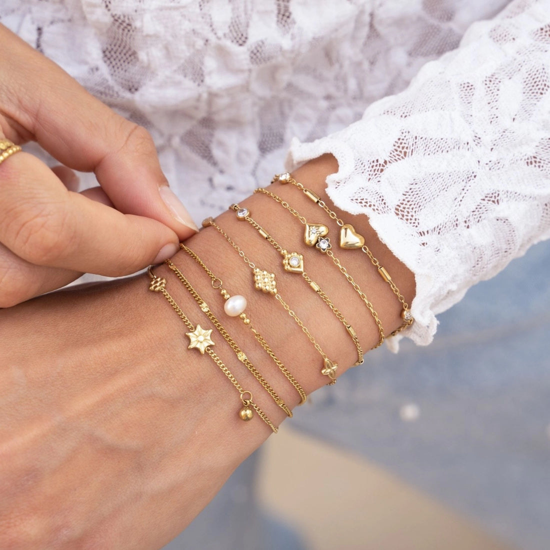 Dainty Heart Charm Adjustable Bracelet [55OZOI7Q]