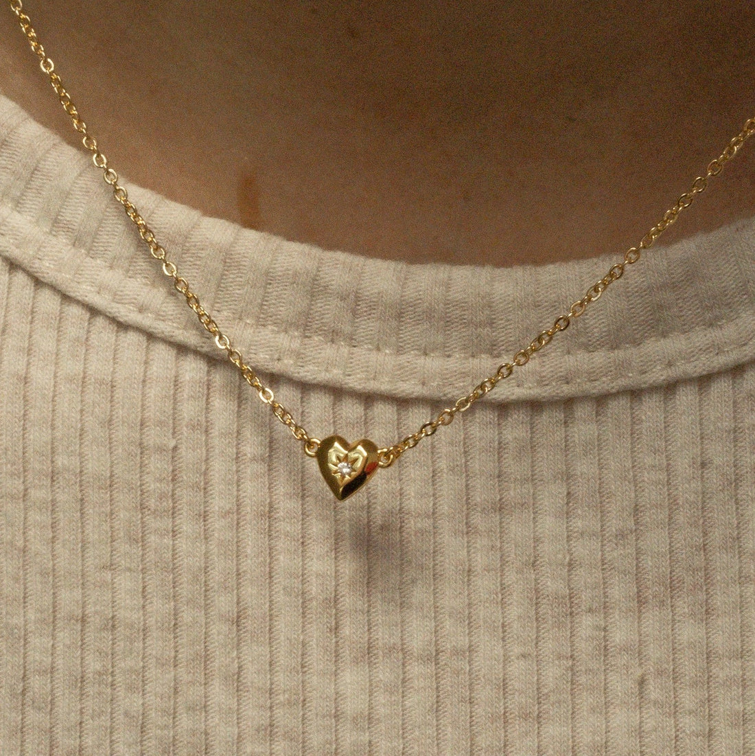 Dainty Heart Pendant Necklace [TW5XXKX6]