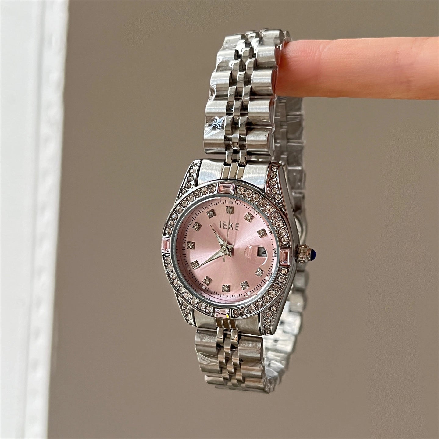 Dainty Round Dial Bracelet Watch [7RYWTL5O]