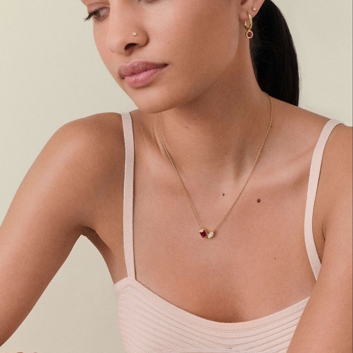Dainty Teardrop Pendant Necklace [O6N82QVB]
