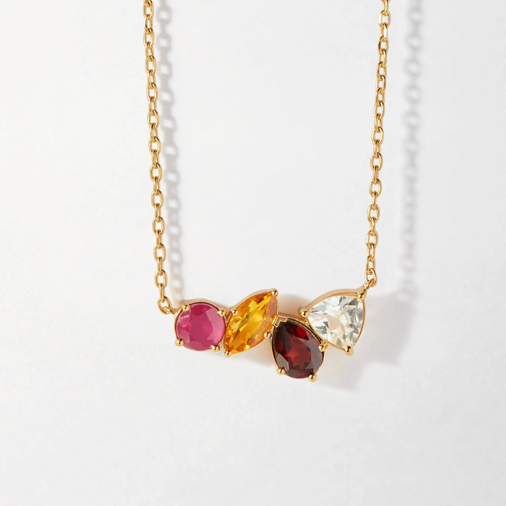 Dainty Teardrop Pendant Necklace [K1LJ57DN]