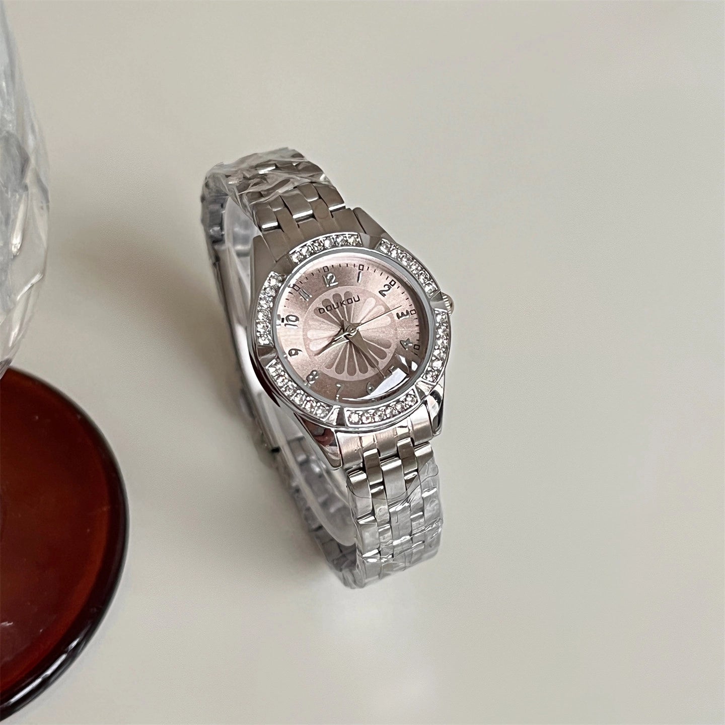 Daisy Dial Bracelet Watch [E90IYY4C]