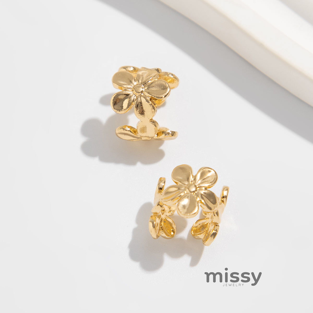 Danielle Metal Flower Ear Clips