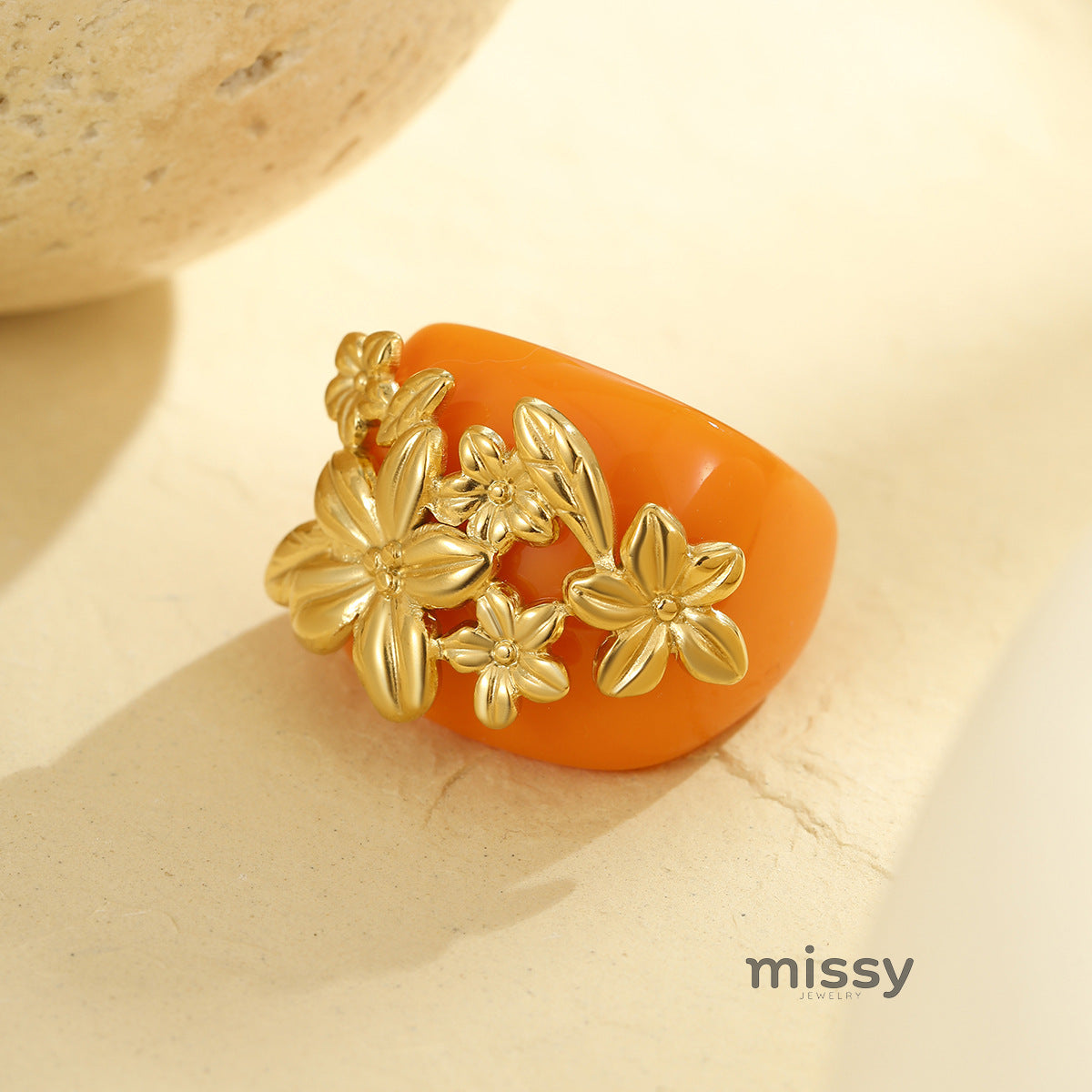 Darielle Floral Motif Ring [MGLD7XT7]