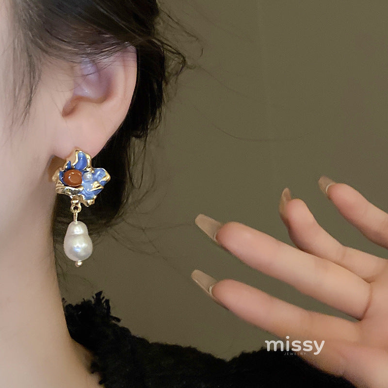 Deisy Irregular Pearl Earrings [55MDJA5E]