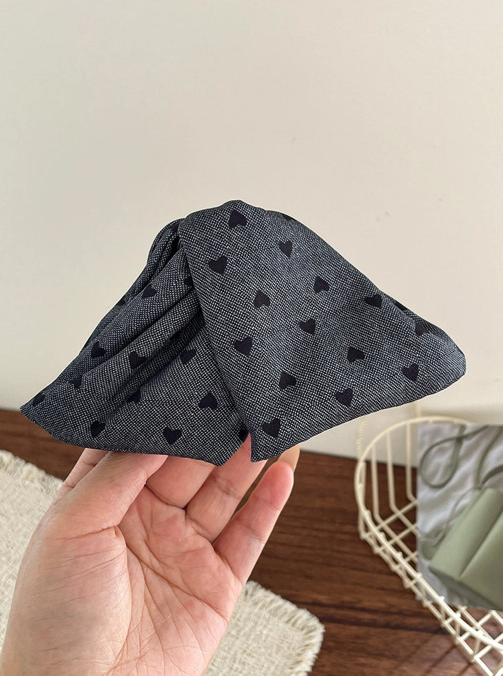Denim Heart Triangle Hair Clip [4TKUL0CW]
