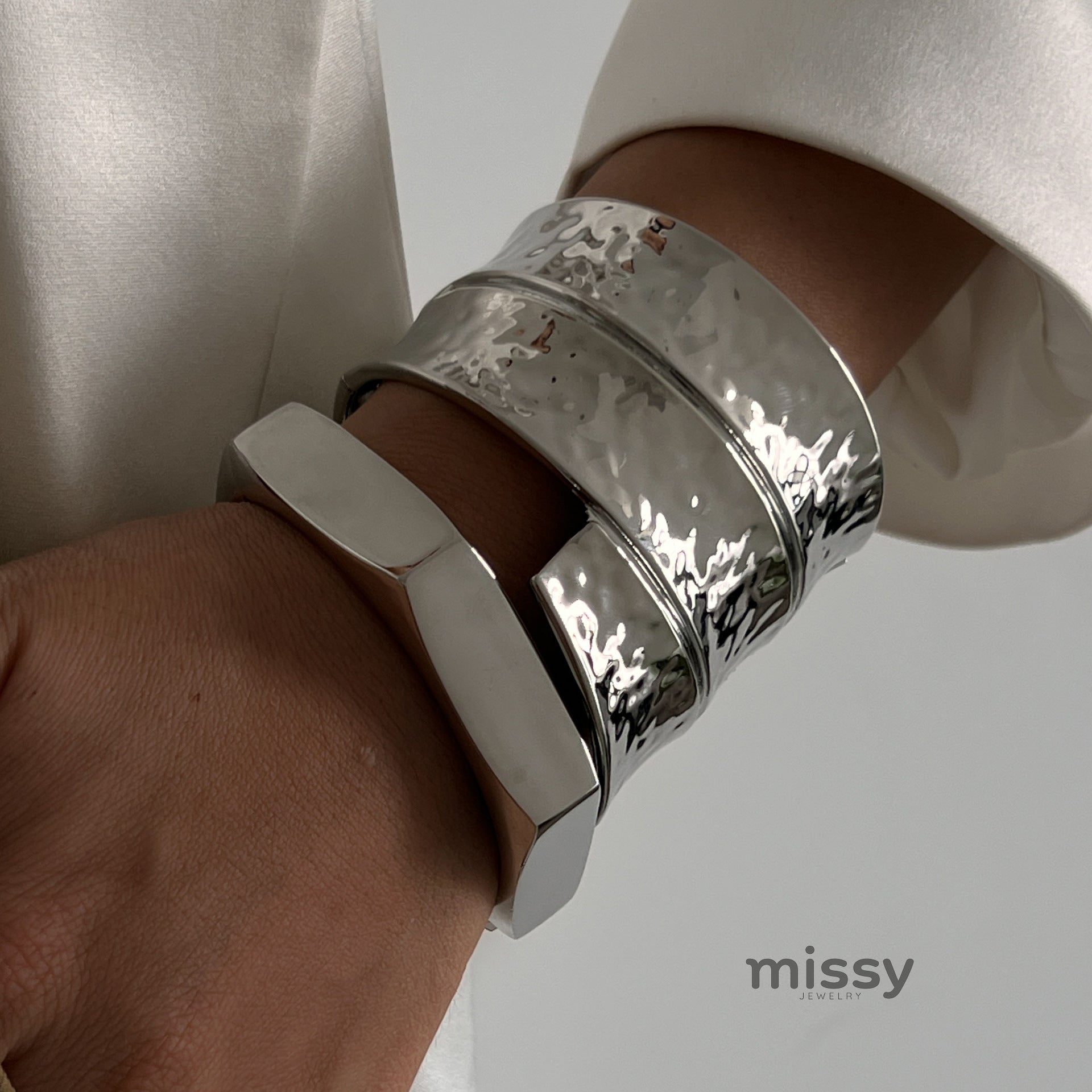 メキシカンジュエリー Hammered Cuff Bracelet メキシカンジュエリー