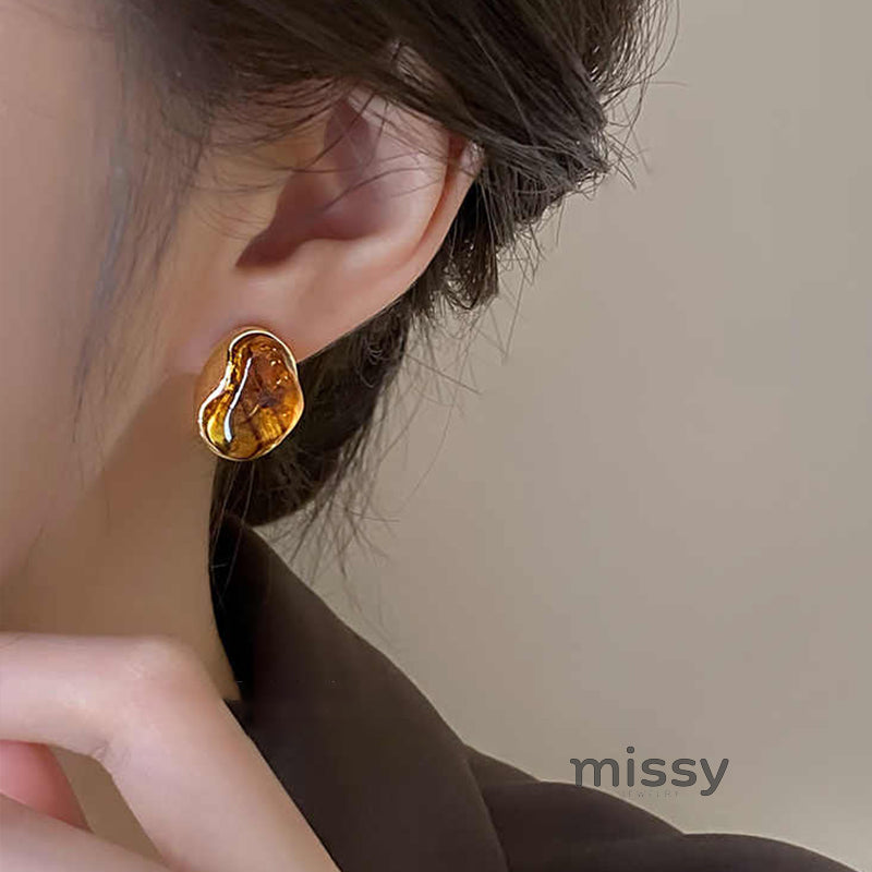 Dia Maillard Amber Earrings