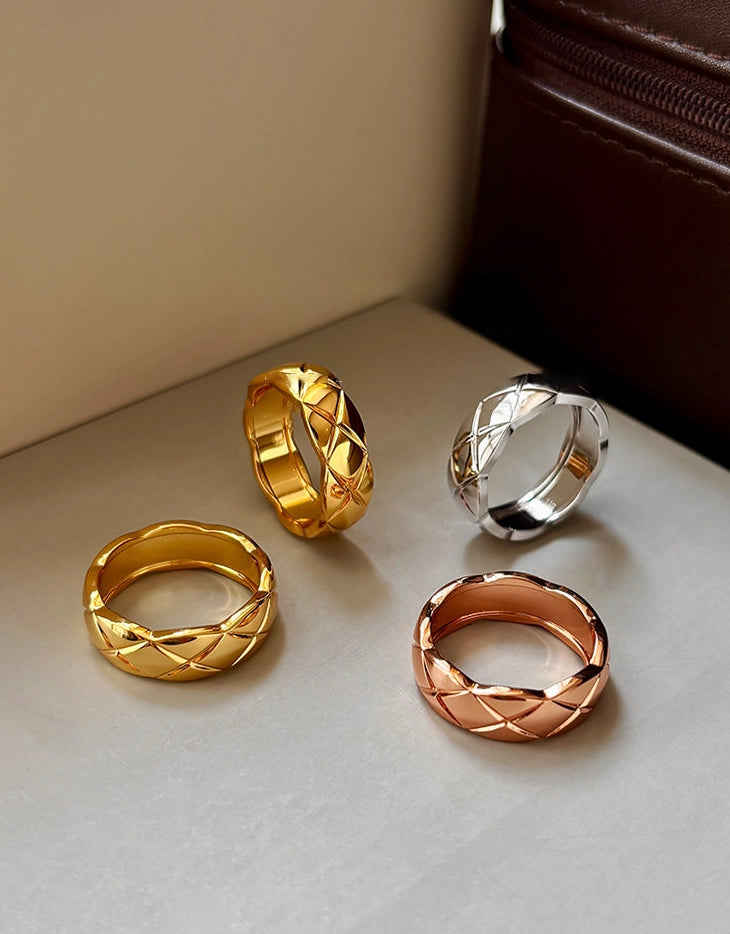Diamond Pattern Stacking Ring [PQP4ETYT]