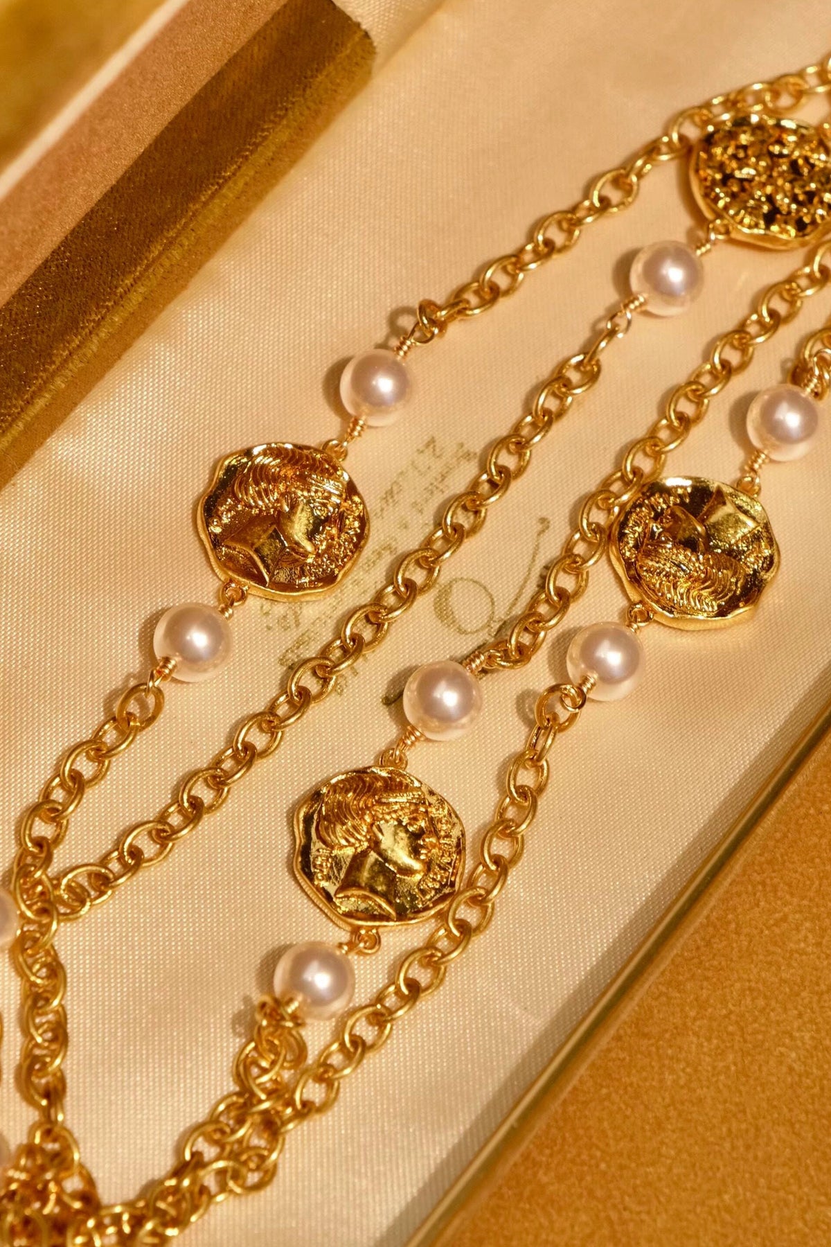 Double Layer Pearl Chain Necklace [AH60Q239]