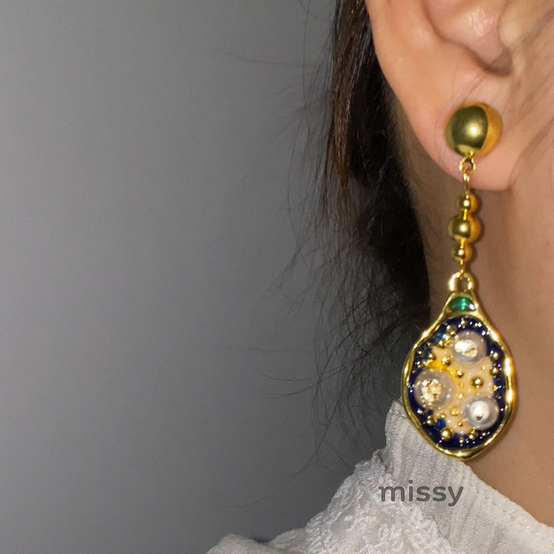 Dream Blue Chinoiserie Earrings [DA290KXW]