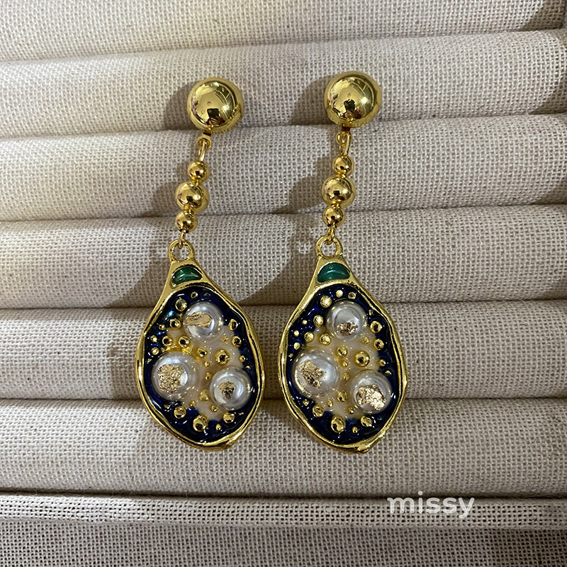 Dream Blue Chinoiserie Earrings [VGZ25QTV]