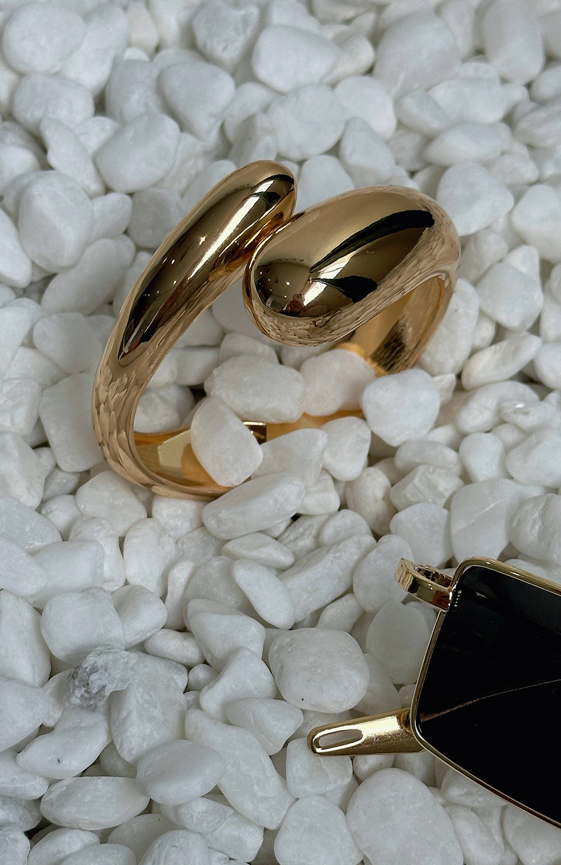 Missy Jewelry Duaa Teardrop Gold Bangle