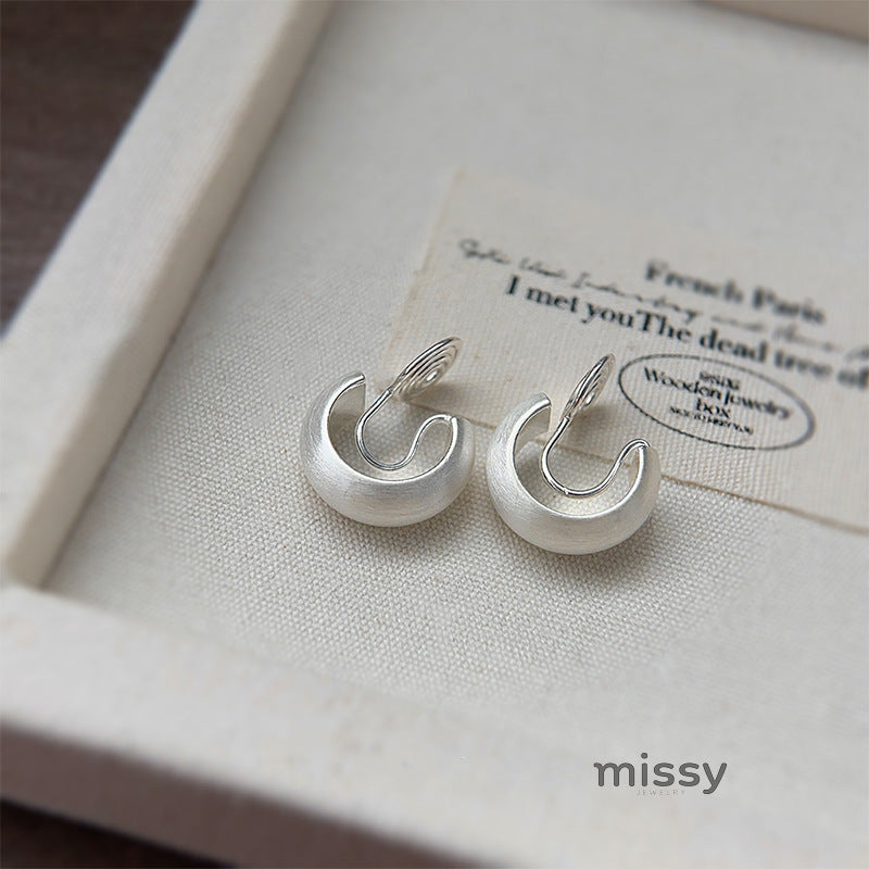 Ebony Frosted Circle Ear Cuffs [MISVNSHK]