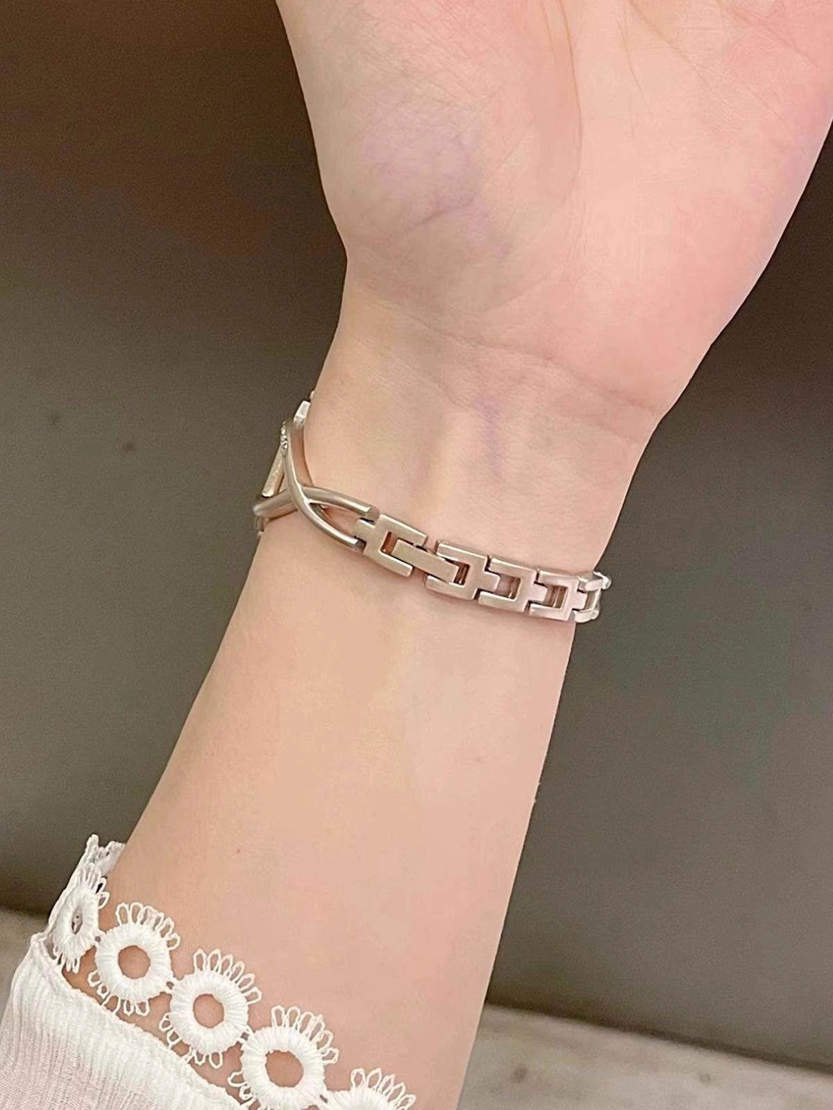 Elegant Diamond Inlaid Metal Watch Strap [4YHRE7UN]