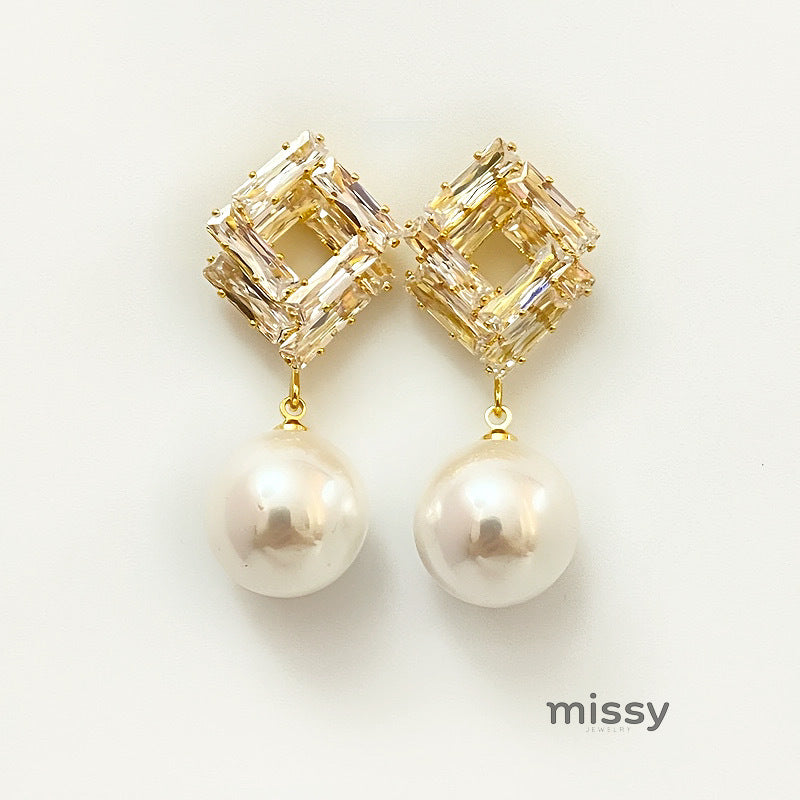 Ellee Geometric Pearl Zircon Earrings [577CGP84]