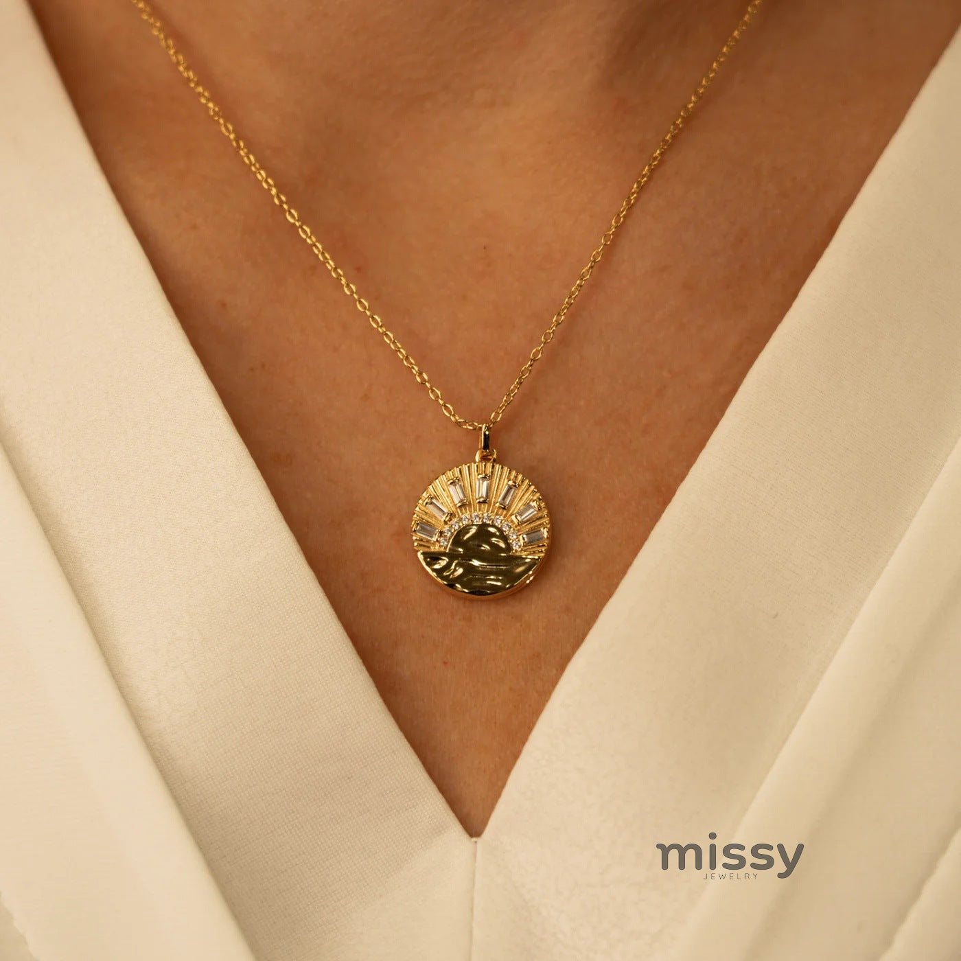 Ellena Celestial Locket Necklace [RXTSBL8U]