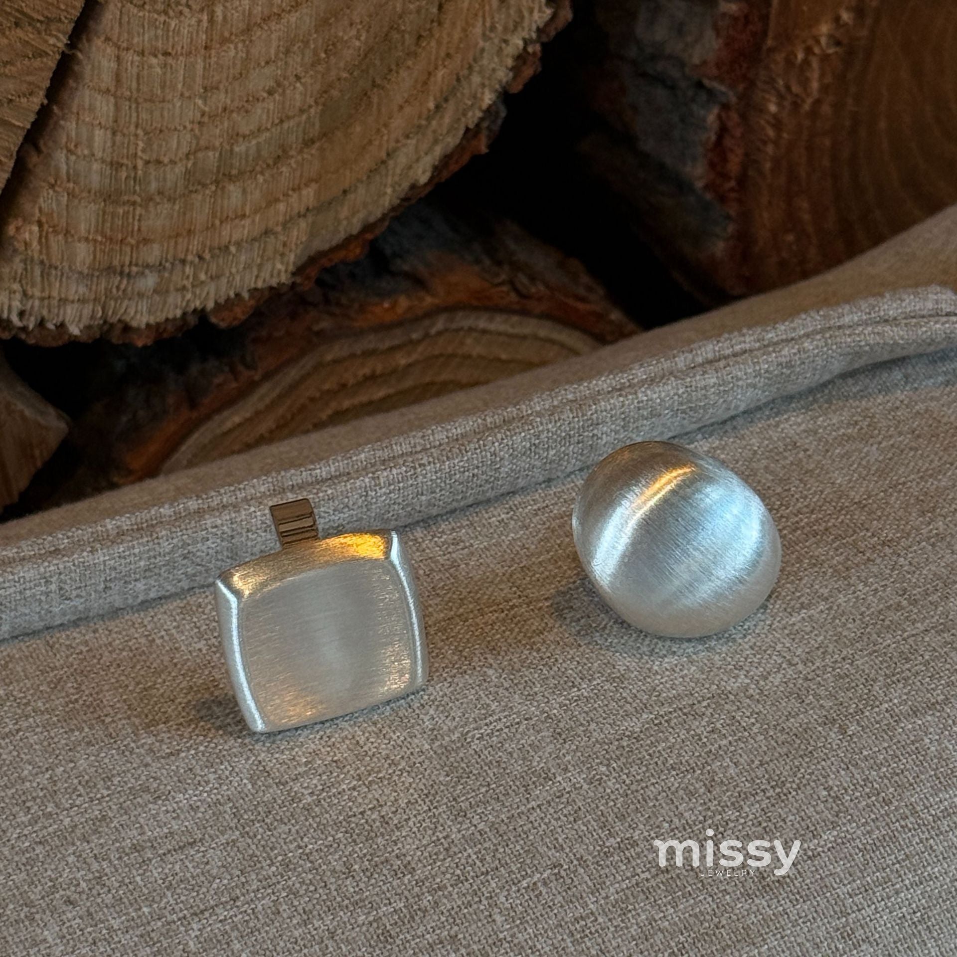 Emaline Brushed Geometric Open Ring [W8ZF5BHK]