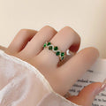 Emerald Teardrop Open Ring [26P85M79]