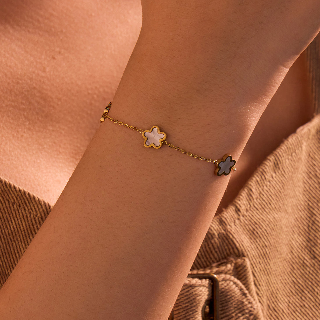 Emilynn Fritillaria Clover Bracelet [FACBRGT7]