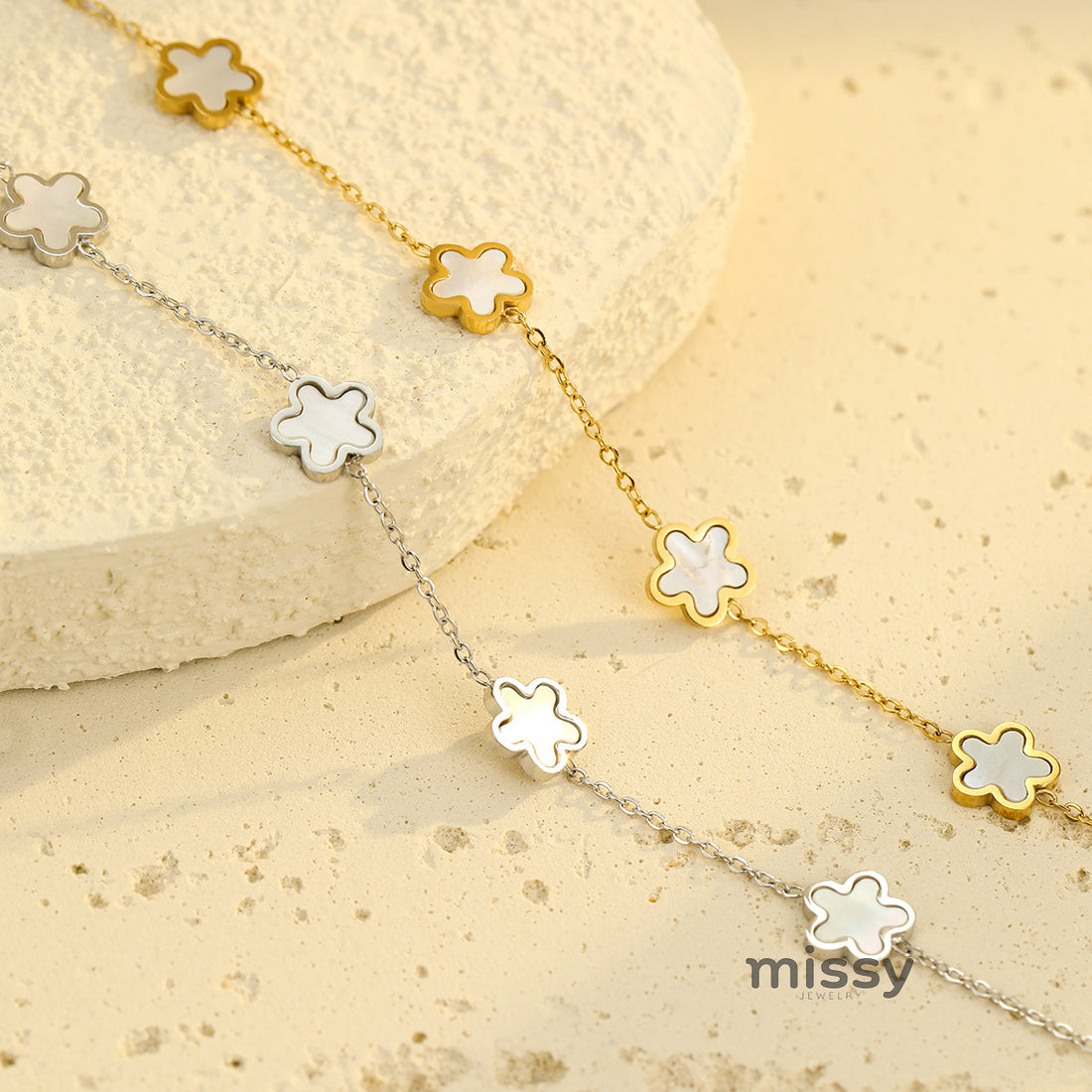 Emilynn Fritillaria Clover Bracelet [FACBRGT7]