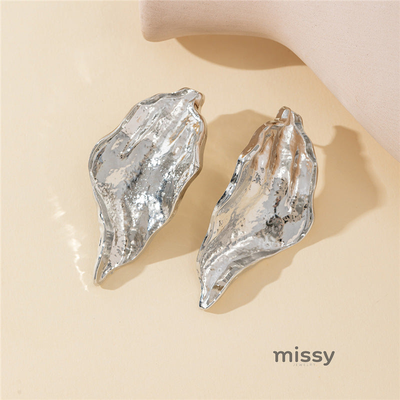 Emina Gilded Leaf Earrings [9AJSF8L4]