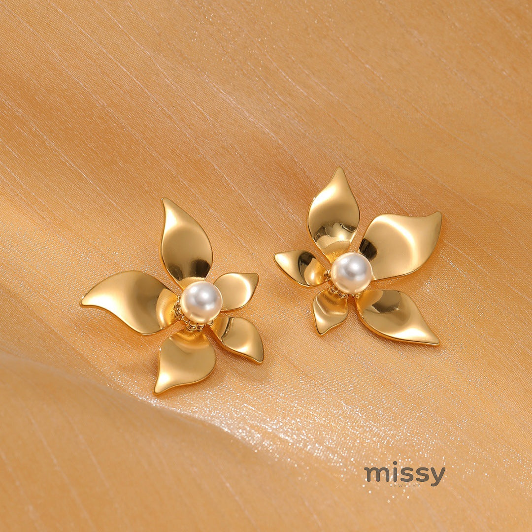 Emma Pearl Flower Earrings [984DL4LV]