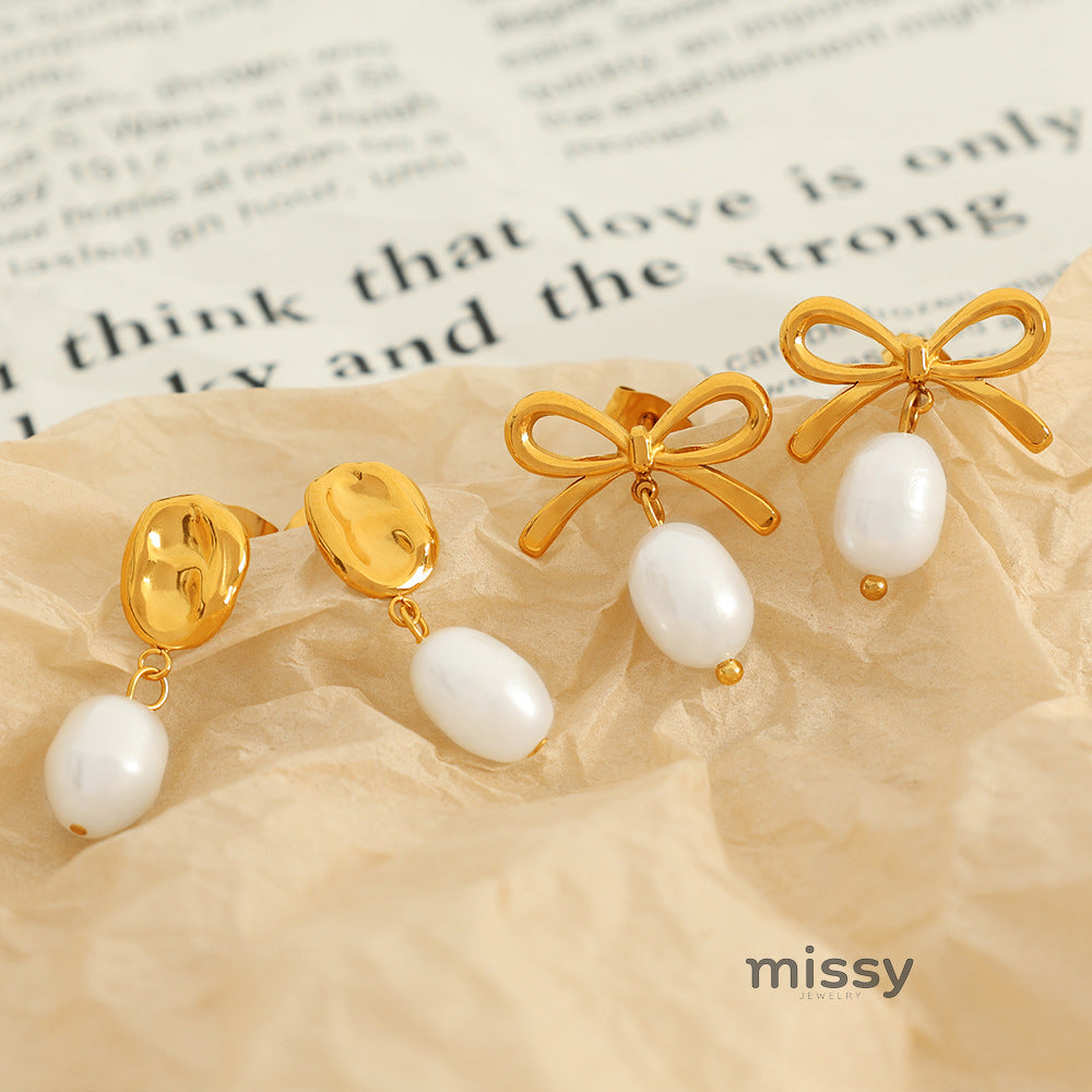 Emmarie Gold Pearl Drop Earrings [4W2K4R2O]