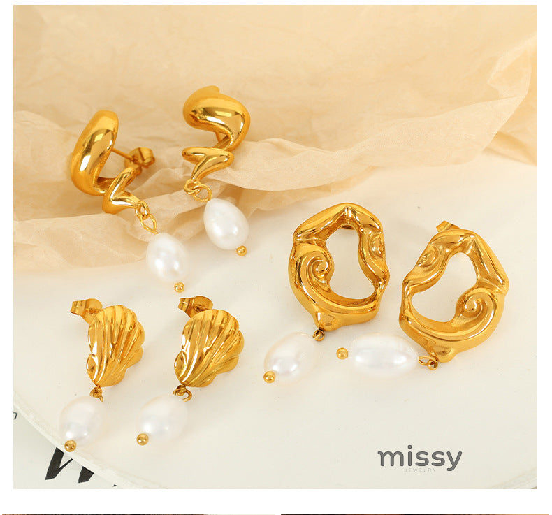 Emmarie Gold Pearl Drop Earrings [RUR08JHG]